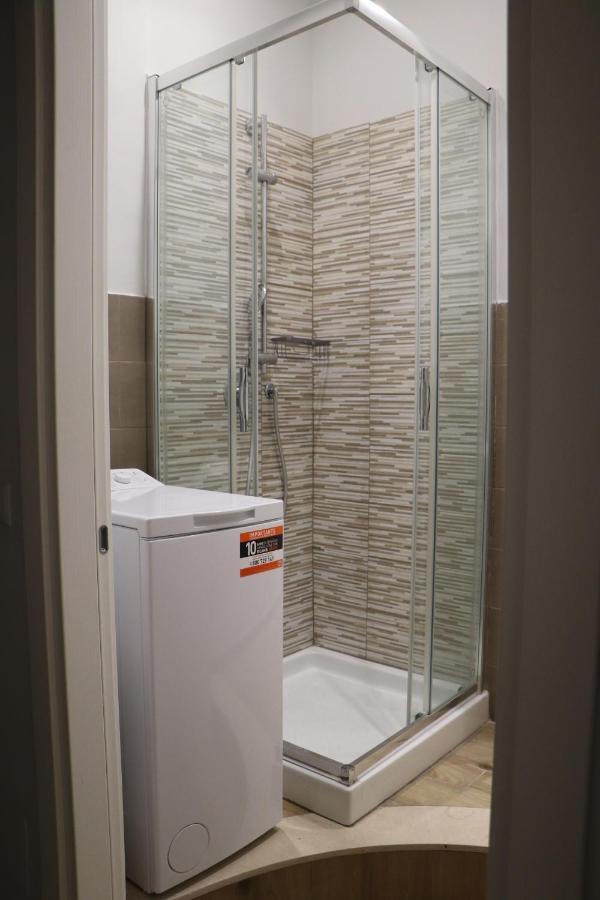 Ioletta House Apartment คาตาเนีย ภายนอก รูปภาพ