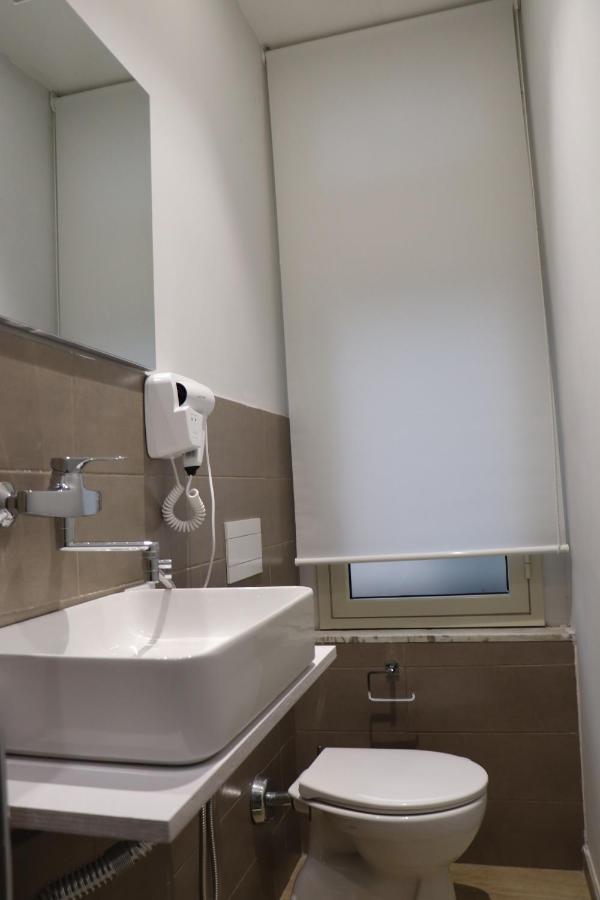 Ioletta House Apartment คาตาเนีย ภายนอก รูปภาพ