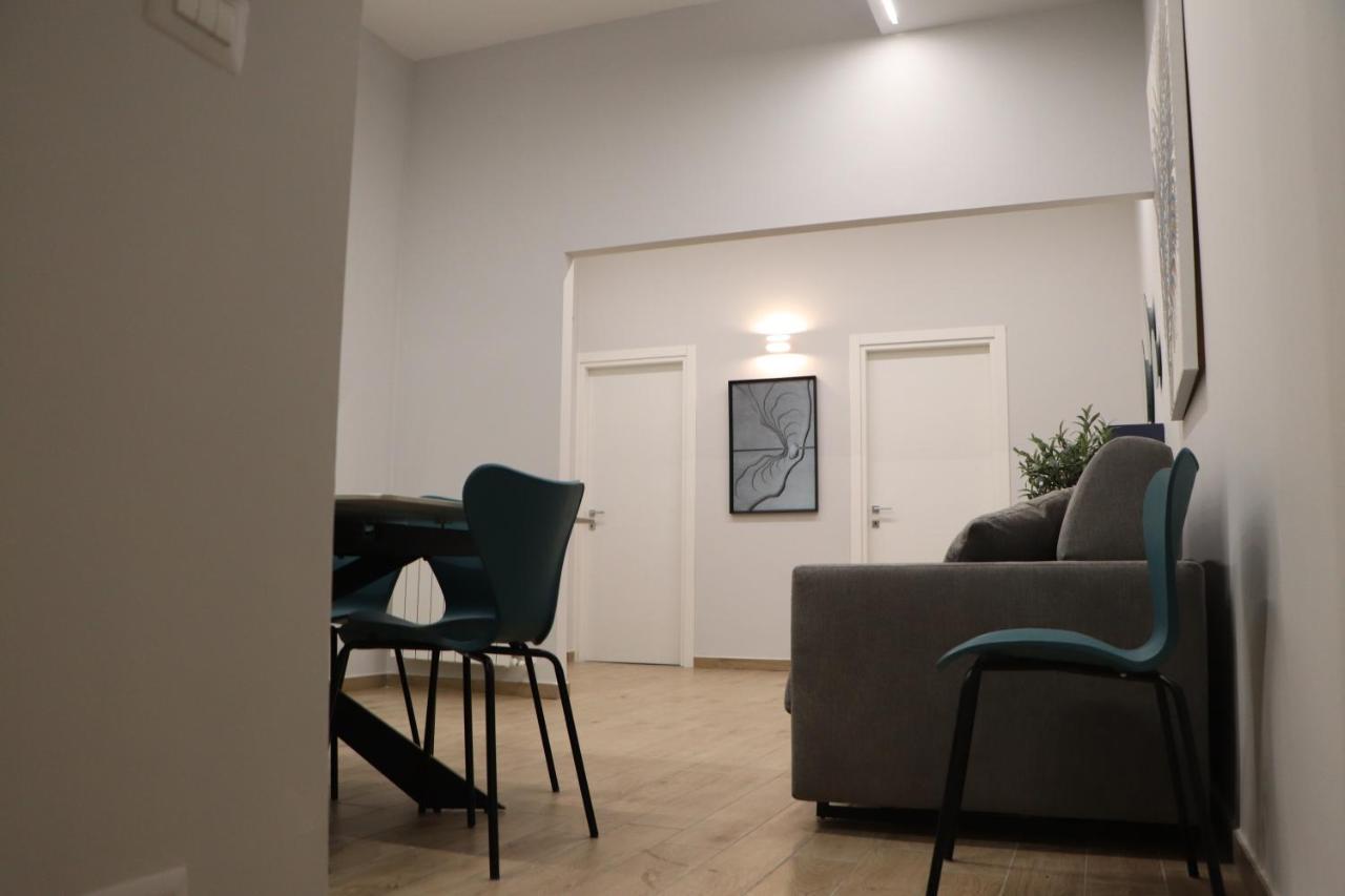 Ioletta House Apartment คาตาเนีย ภายนอก รูปภาพ