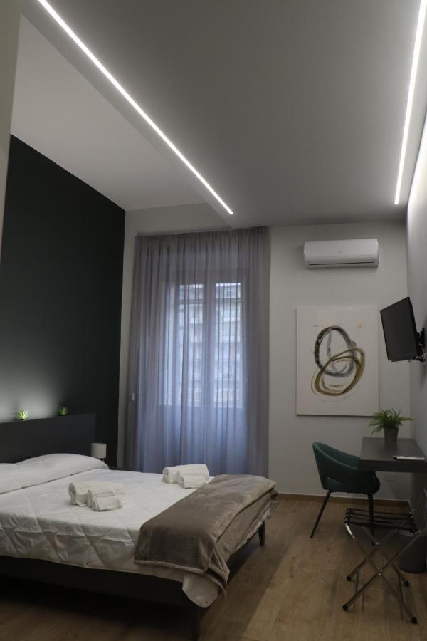 Ioletta House Apartment คาตาเนีย ภายนอก รูปภาพ