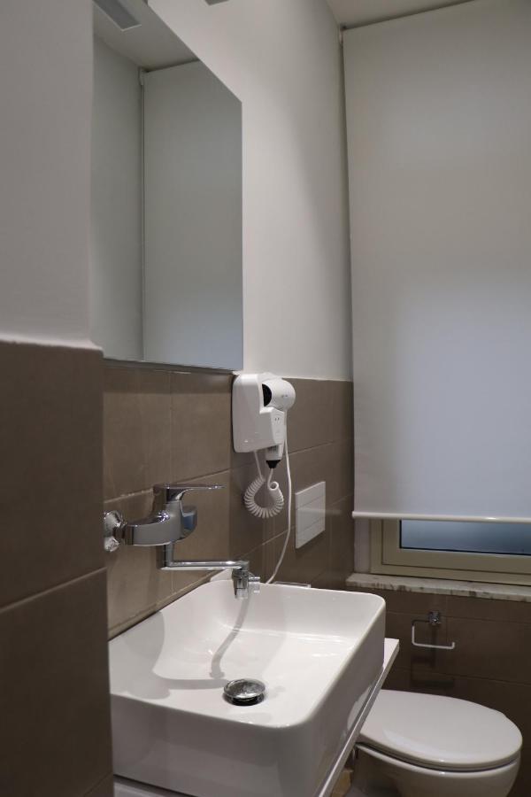Ioletta House Apartment คาตาเนีย ภายนอก รูปภาพ